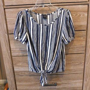 NEVER WORN Women's Tied Up Tee